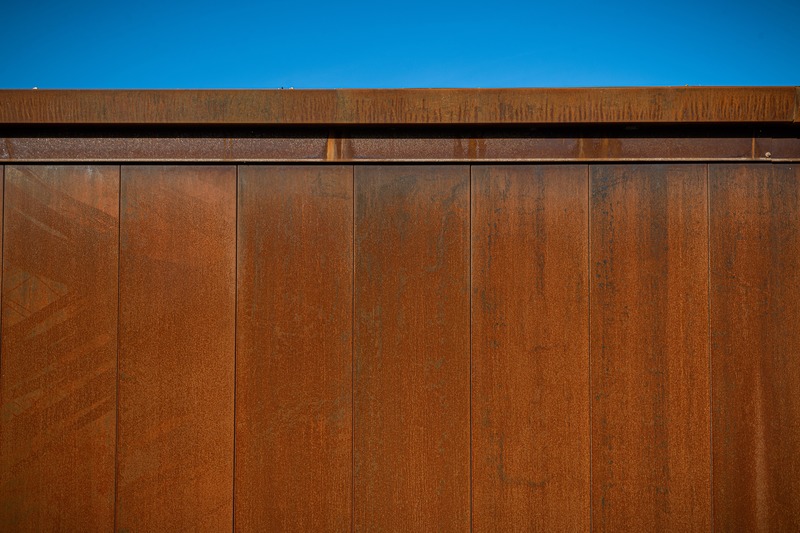 Press kit | 4235-01 - Press release | Corten pavilion - Les Architectes Labonté Marcil - Institutional Architecture - Photo credit: Martin Girard