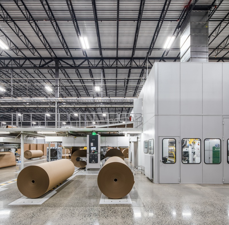 Press kit | 1215-06 - Press release | Cascades Containerboard Packaging - ISSASTUDIO - Commercial Interior Design - Photo credit: David Boyer