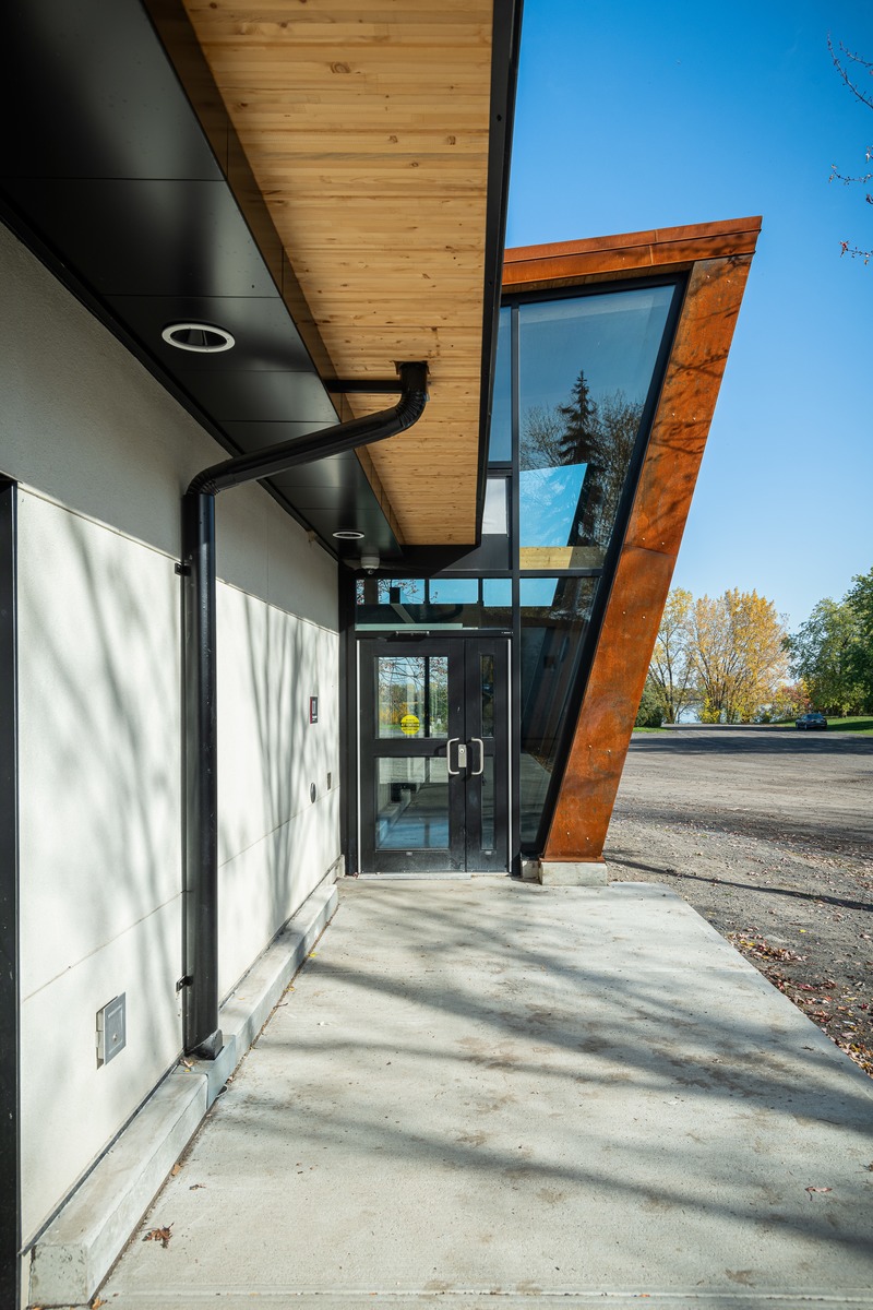 Press kit | 4235-01 - Press release | Corten pavilion - Les Architectes Labonté Marcil - Institutional Architecture - Photo credit: Martin Girard 