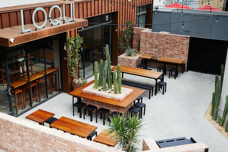 Dossier de presse | 4369-01 - Communiqué de presse | Loqui, Handcrafted Taqueria - Wick Architecture and Design - Architecture commerciale - Loqui Courtyard - Crédit photo : Nicole LaMotte
