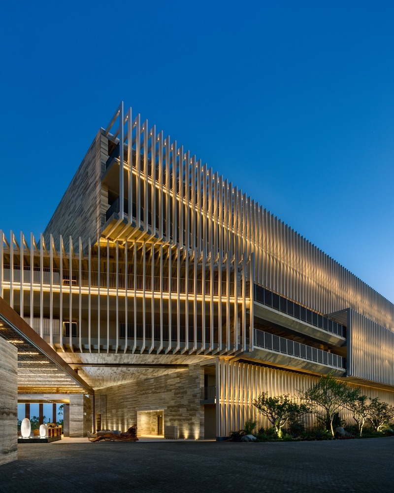 Dossier de presse | 3120-02 - Communiqué de presse | Solaz Los Cabos Hotel - Sordo Madaleno - Architecture commerciale -         <p class="">Exterior View - Motor lobby </p> - Crédit photo : © Sordo Madaleno Arquitectos, photo by Rafael Gamo