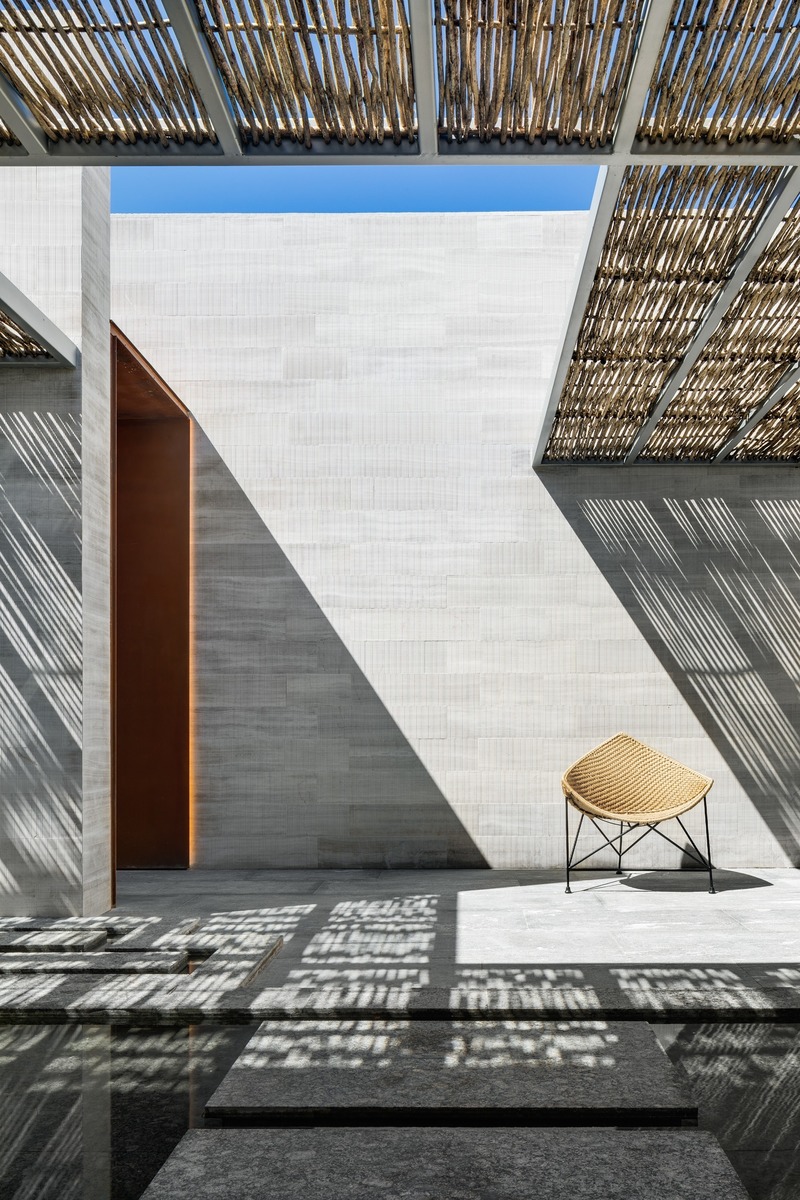 Dossier de presse | 3120-02 - Communiqué de presse | Solaz Los Cabos Hotel - Sordo Madaleno - Architecture commerciale -         <p class="">Interior View - Hotel Room entrance</p> - Crédit photo : © Sordo Madaleno Arquitectos, photo by Rafael Gamo