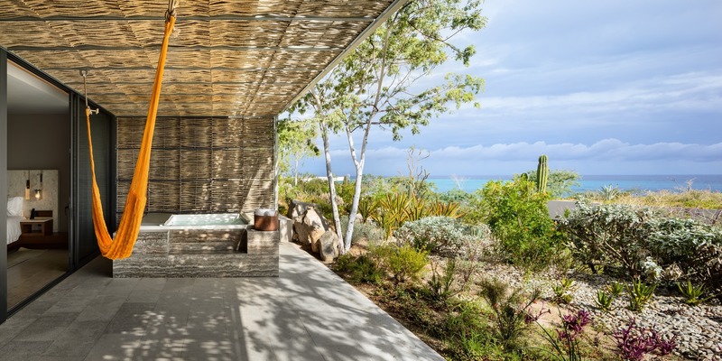 Dossier de presse | 3120-02 - Communiqué de presse | Solaz Los Cabos Hotel - Sordo Madaleno - Architecture commerciale -         <p class="">Hotel Room Terrace</p> - Crédit photo : © Sordo Madaleno Arquitectos, photo by Rafael Gamo