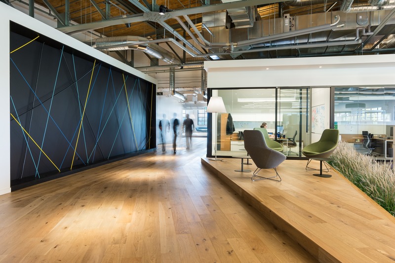 Press kit | 2403-01 - Press release | Telecon across Canada - Imperatori Design - Commercial Interior Design - <p> Telecon Montreal - "Highline" promenade</p><p style=""><br></p><p style="">The Telecon “Highline” wood promenade flanked by offices, lounges, and a cable wall leading to the café. </p><p> </p> - Photo credit:  Ray Van Dusen 