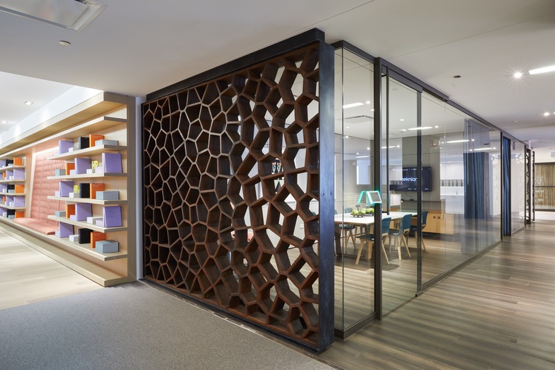 Dossier de presse | 673-22 - Communiqué de presse | Et les lauréats sont ! GRANDS PRIX DU DESIGN 13e édition - Agence PID - Concours - <p style="">Grand prix design industriel produits architecturaux	</p><p style=""><br style="">TekVue de Teknion	<br>Teknion</p> - Crédit photo : Teknion<br style="">