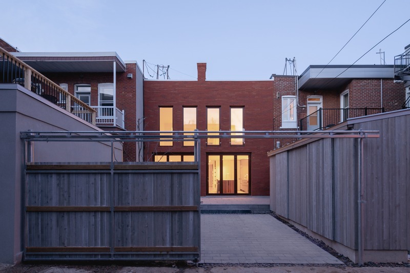 Press kit | 635-08 - Press release | Brick House - Natalie Dionne Architecture - Residential Architecture - Photo credit: Raphaël Thibodeau