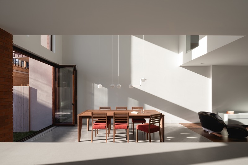 Press kit | 635-08 - Press release | Brick House - Natalie Dionne Architecture - Residential Architecture - Photo credit: Raphaël Thibodeau