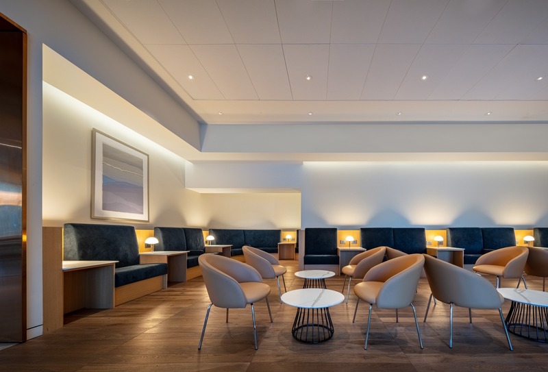 Dossier de presse | 2757-17 - Communiqué de presse | WDA announces new projects at San Francisco international airport - WDA | William Duff Architects - Architecture commerciale -   The British Airways Lounge at SFO features zoned areas, each with distinct seating options.   - Crédit photo :  Eric Rorer Photography 