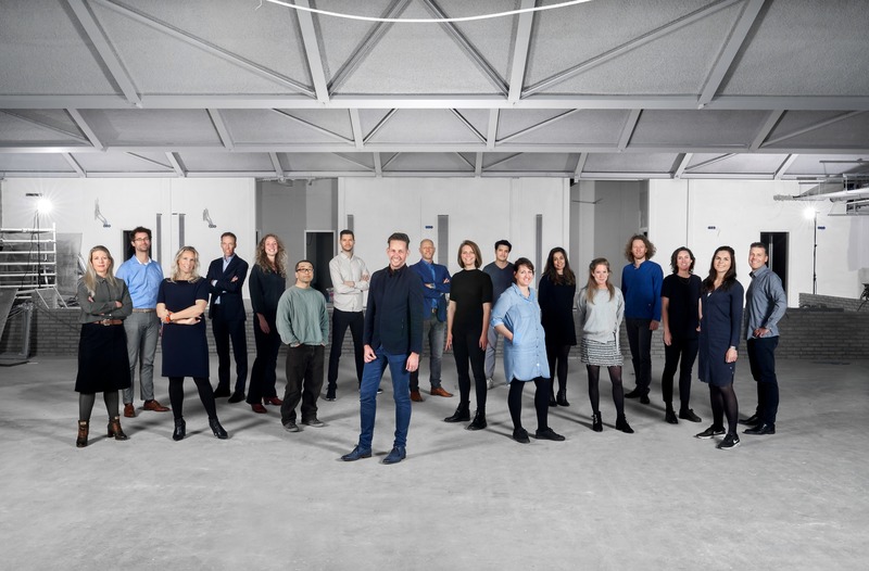 Dossier de presse | 4695-01 - Communiqué de presse | Sustainable transformed office The Core wins two Frame Awards - Large Office of the Year - CBRE Netherlands - Design d’intérieur commercial - Design team CBRE Netherlands - Crédit photo : Marco Hofsté Photography