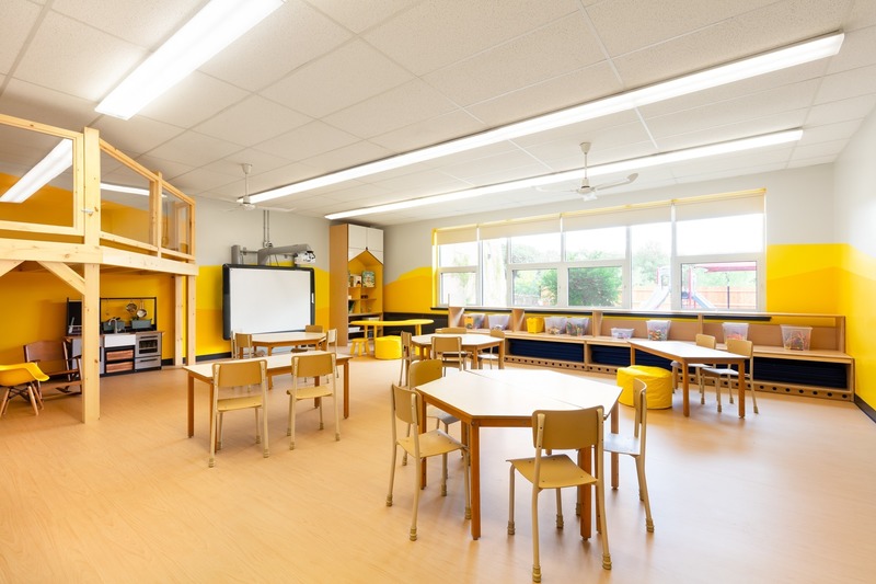 Press kit | 1299-07 - Press release | Bringing Nature Back Into The Classrooms - Taktik Design - Institutional Architecture - Airy and bright space - Photo credit: Maxime Brouillet