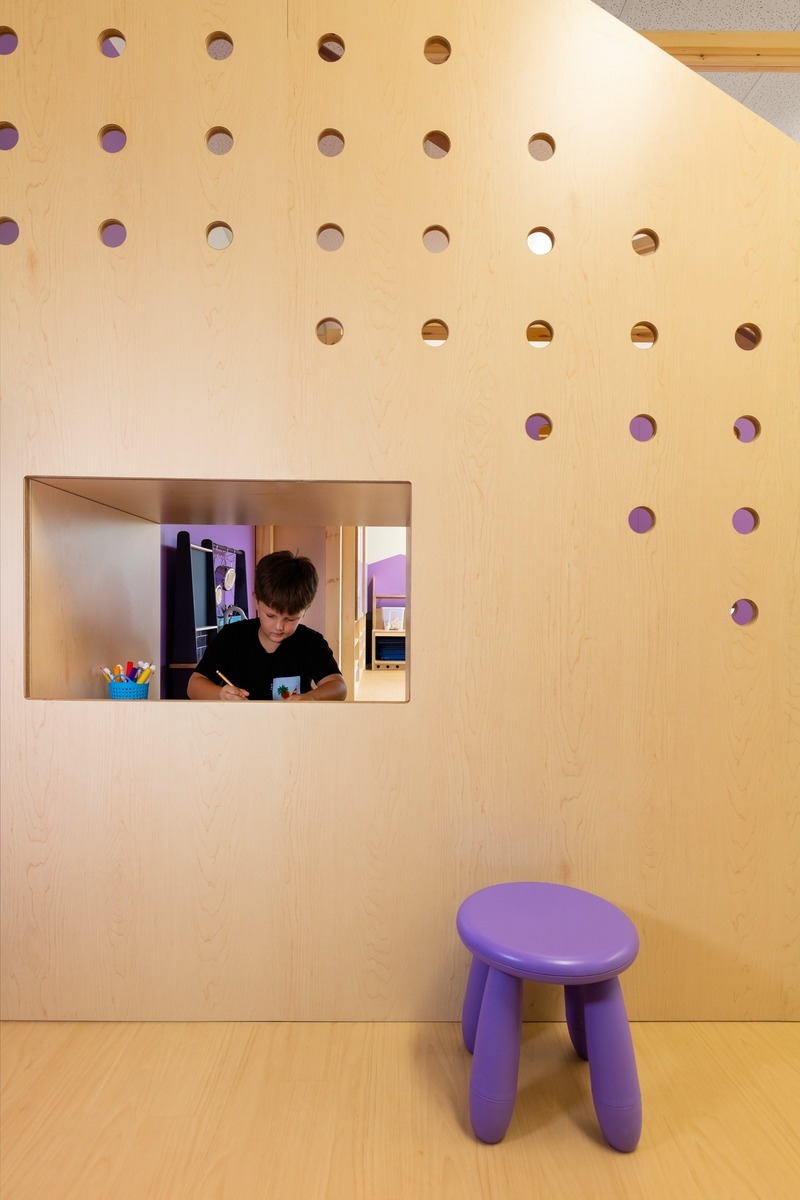 Press kit | 1299-07 - Press release | Bringing Nature Back Into The Classrooms - Taktik Design - Institutional Architecture - Custom module view 1 - Photo credit: Maxime Brouillet