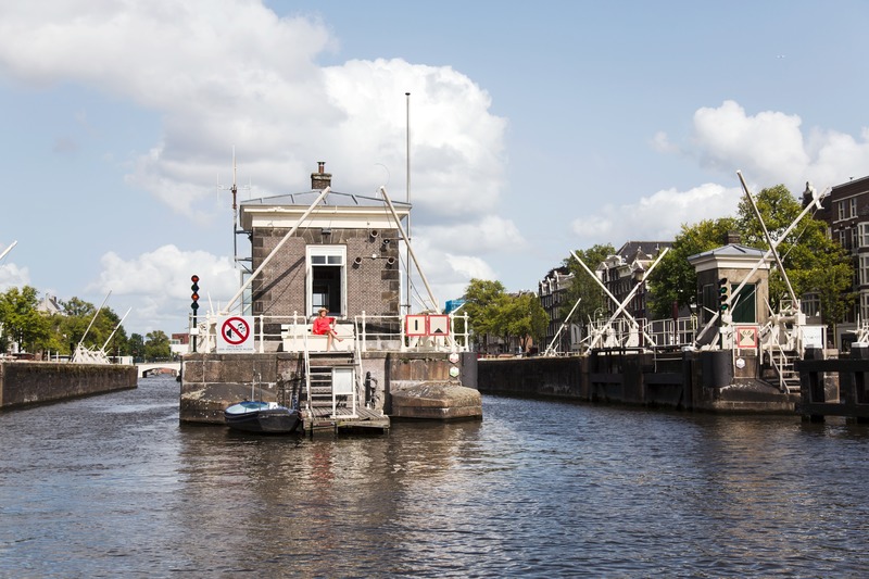 Press kit | 4710-01 - Press release | SWEETS hotel transforms Amsterdam’s former bridge houses into independent hotel rooms - SWEETS hotel - Commercial Interior Design - SWEETS hotel - 206. Amstelschutsluis - Photo credit: <p>SWEETS hotel/Mirjam Bleeker</p>