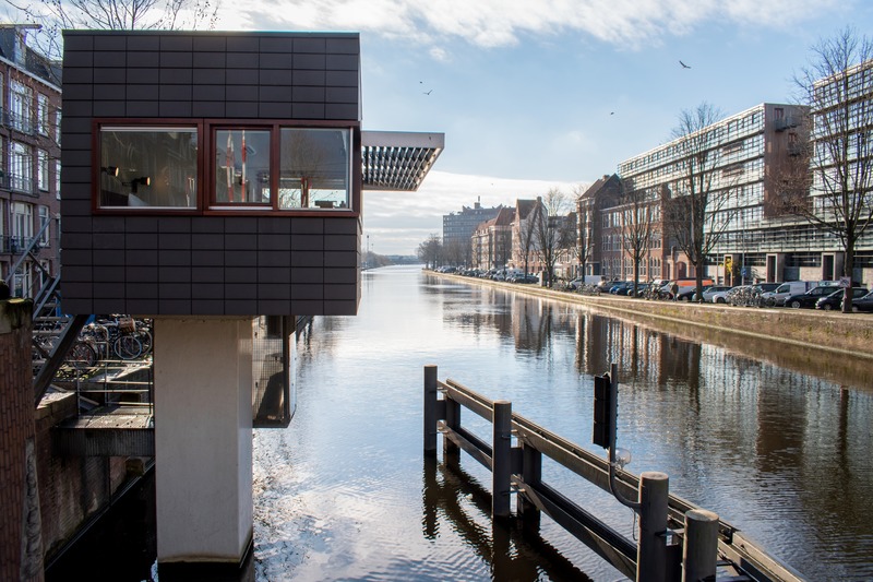 Press kit | 4710-01 - Press release | SWEETS hotel transforms Amsterdam’s former bridge houses into independent hotel rooms - SWEETS hotel - Commercial Interior Design - SWEETS hotel - 311. Zeilstraatbrug - Photo credit: SWEETS hotel/Lotte Holterman