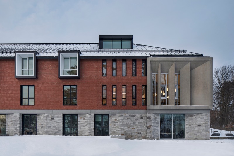 Dossier de presse | 3185-01 - Communiqué de presse | Un campus centenaire se réinvente - ARCHITEM Wolff Shapiro Kuskowski architectes - Architecture institutionnelle - Crédit photo : Adrien Williams