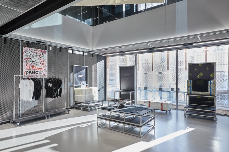 Press kit | 1332-05 - Press release | Branding & Environmental Design – It takes two to tango - TUX - Commercial Interior Design - Artsy Installation: Movable Modules - Photo credit: Kwon Yoonsung