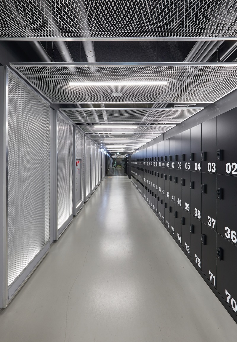 Press kit | 1332-05 - Press release | Branding & Environmental Design – It takes two to tango - TUX - Commercial Interior Design - Graphic Lockers - Photo credit: Kwon Yoonsung