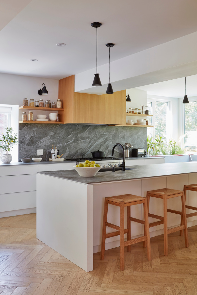 Press kit | 2045-06 - Press release | Baby Point Residence - Batay-Csorba Architects - Residential Architecture - Photo credit: Stacey Brandford