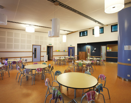 Dossier de presse | 1012-01 - Communiqué de presse | Groupe scolaire Lamoricière - archi5 - Design d’intérieur institutionnel - Crédit photo : Thomas Jorion