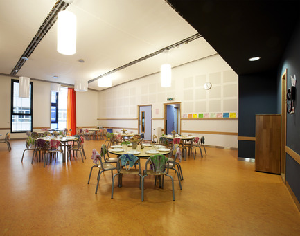 Dossier de presse | 1012-01 - Communiqué de presse | Groupe scolaire Lamoricière - archi5 - Design d’intérieur institutionnel - Crédit photo : Thomas Jorion