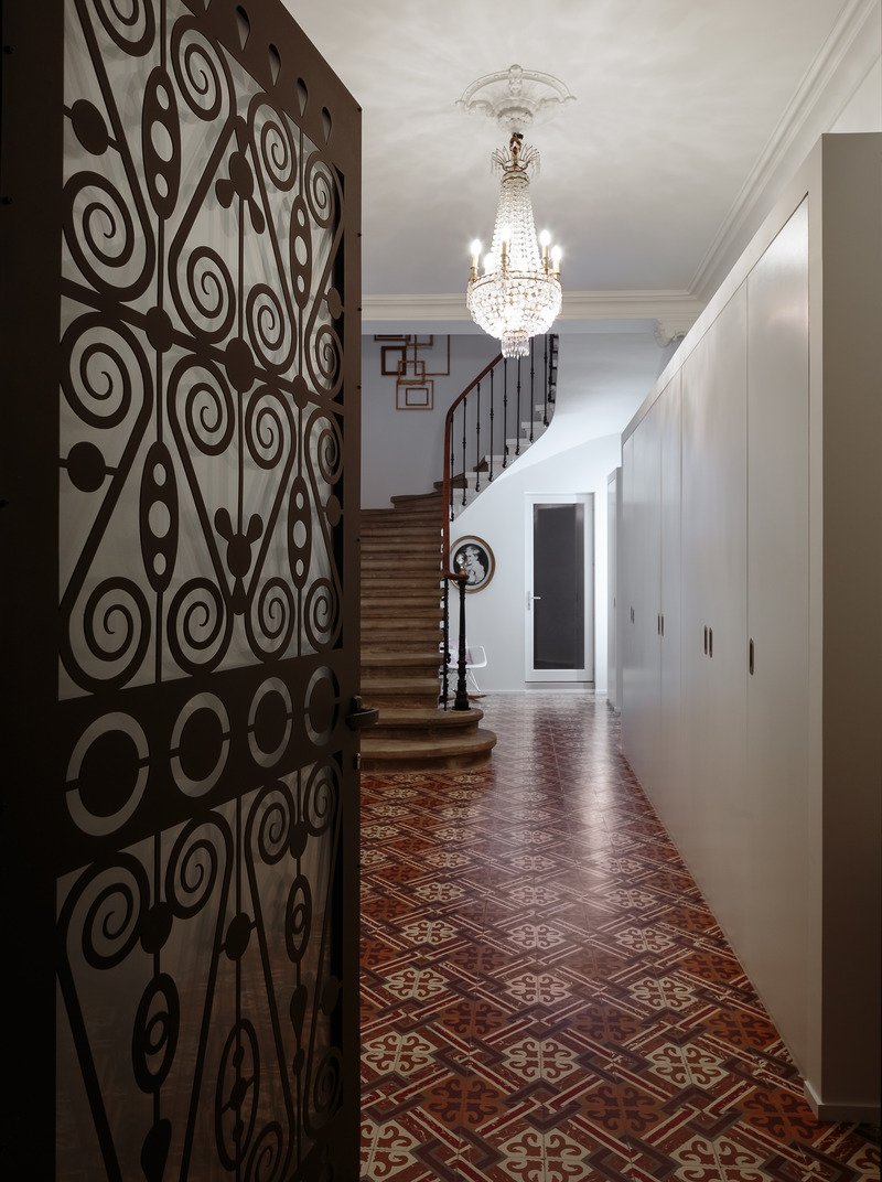 Press kit | 2926-02 - Press release | TRA house in a city center - (ma!ca) architecture - Residential Architecture - features of heritage : entrance <br style=""> - Photo credit: Julien Kerdraon