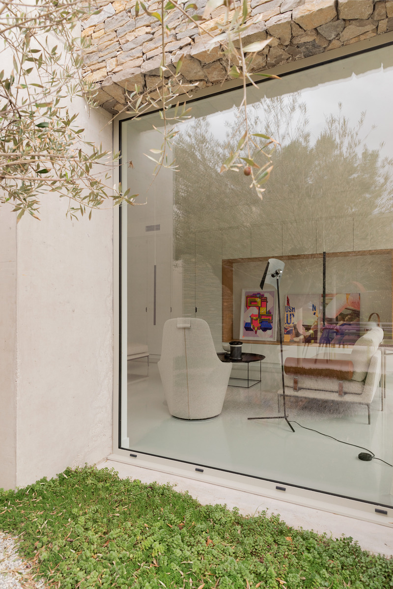 Press kit | 2926-03 - Press release | BON a house and two extensions - (ma!ca) architecture - Residential Architecture - view from the patio<br> - Photo credit: Aurélien Aumond