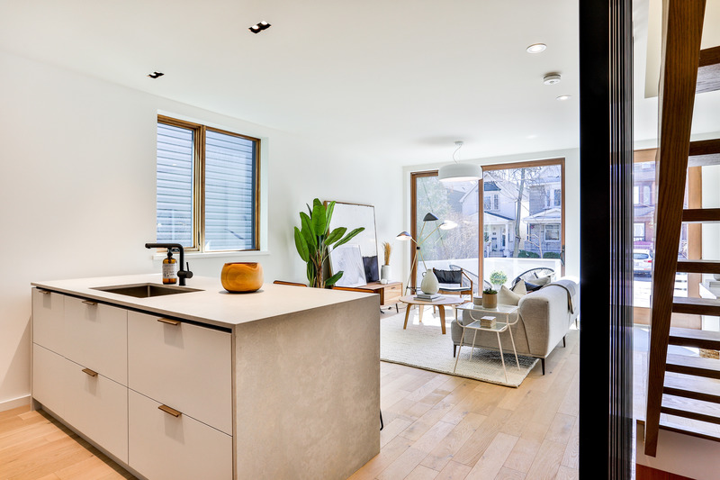 Press kit | 2344-02 - Press release | Two Intertwined Homes - Efficient, Sustainable and Healthy Urban Living - baukultur/ca - Residential Architecture - Kitchen, Unit A <br style=""> - Photo credit: Michael Peart