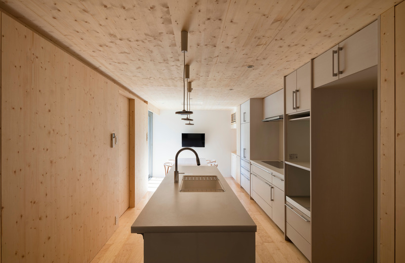 Press kit | 875-03 - Press release | Continuous Plate House 2.0 - Ryumei Fujiki + Yukiko Sato / F.A.D.S - Residential Architecture - Renovation of Kitchen Area-1 - Photo credit: Hiroshi Ueda