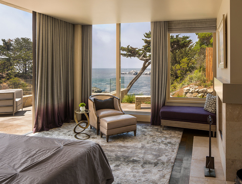 Dossier de presse | 2757-15 - Communiqué de presse | Studio Schicketanz Embraces the California Coast - Studio Schicketanz - Architecture résidentielle - Lobos Views: The interior design also by Studio Schicketanz mirrors the natural terrain by utilizing a color palette of soft greys and subtle beiges and browns. - Crédit photo : Bob Canfield Photography