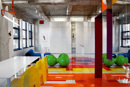 Dossier de presse | 1010-01 - Communiqué de presse | Couleurs prismatiques - Studio Jean Verville architectes - Design d’intérieur résidentiel - Crédit photo : Jean Verville architecte