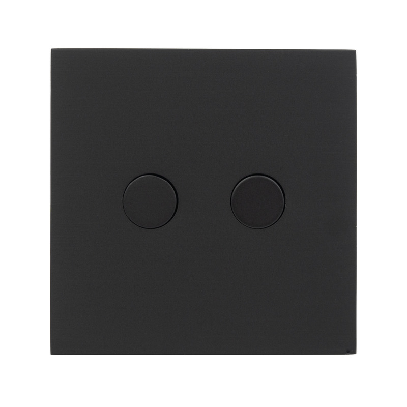 Press kit | 2630-06 - Press release | The MELJAC Damier collection makes a bold geometric statement - MELJAC - Lighting Design - <p>Brass, 80x80x3 mm</p><p>Black matt nickel finish</p> - Photo credit: MELJAC
