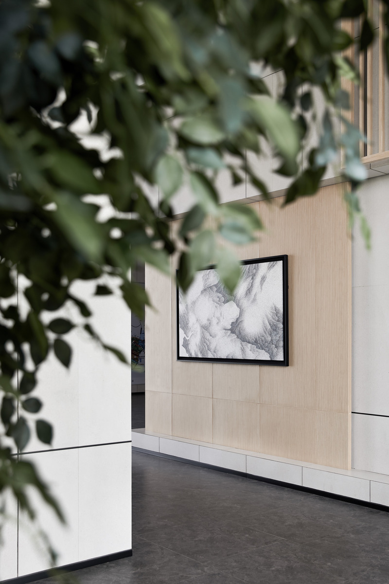 Press kit | 3768-01 - Press release | Yueshan Mansion, Serene Existence in Urban Forest - H DESIGN & EVERBON GROUP - Real Estate - Internal gallery space - Photo credit: <p class="">Xiahou Quansheng</p>