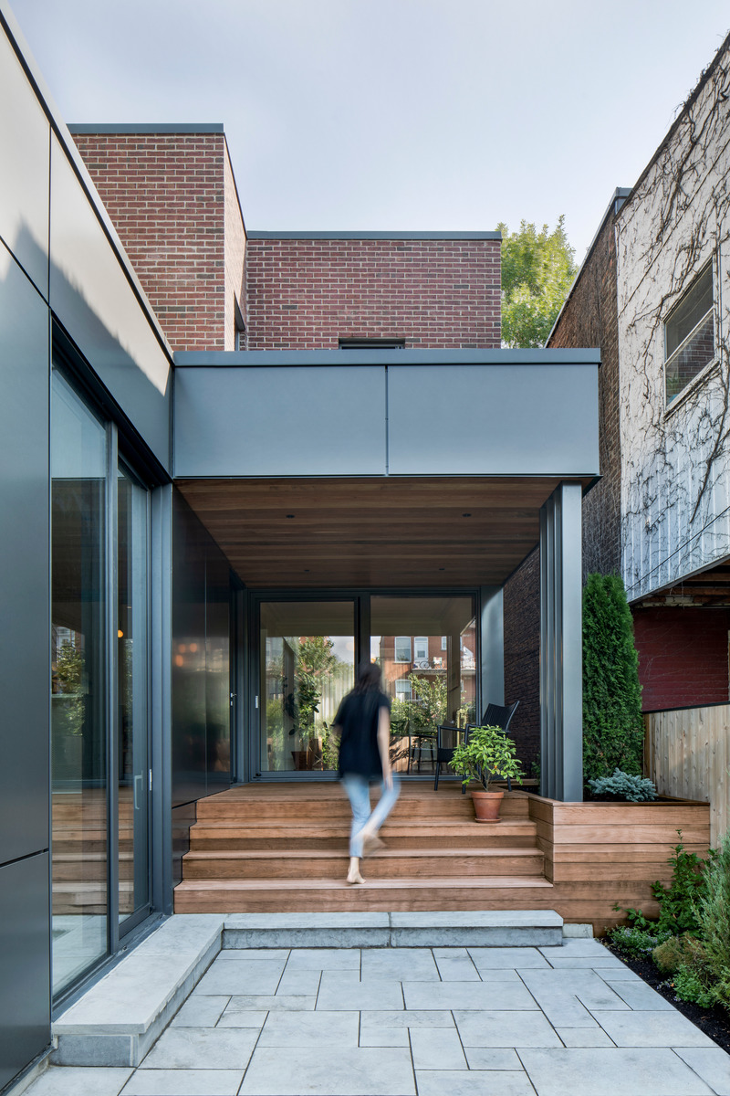 Dossier de presse | 1633-04 - Communiqué de presse | Maison Cartier - Architecture Microclimat - Architecture résidentielle - Terrasse sur plusieurs niveaux - Crédit photo : Adrien Williams