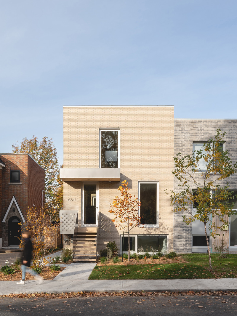 Dossier de presse | 774-12 - Communiqué de presse | L'Ordre des architectes du Québec dévoile les lauréats de ses Prix d'excellence en architecture 2020 - Ordre des architectes du Québec (OAQ) - Concours - <p>Bâtiments résidentiels de type unifamilial en milieu urbain<span></span></p><p class="">La DUETTE</p><p class="">Conception : Natalie Dionne Architecture</p><p class="">Clients : Patrice Éthier et Sophia Lormeus</p><p> </p> - Crédit photo :  Raphaël Thibodeau<span></span> 