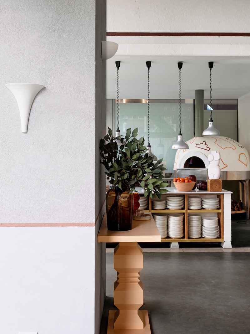 Press kit | 2887-08 - Press release | Glorietta - Alexander &CO. - Commercial Interior Design - Pizza Oven - Photo credit: Anson Smart