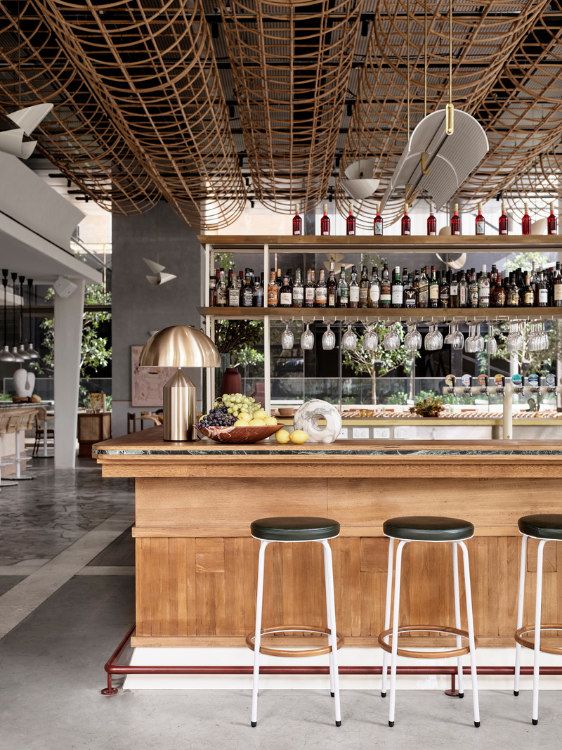 Press kit | 2887-08 - Press release | Glorietta - Alexander &CO. - Commercial Interior Design - Bar - Photo credit: Anson Smart
