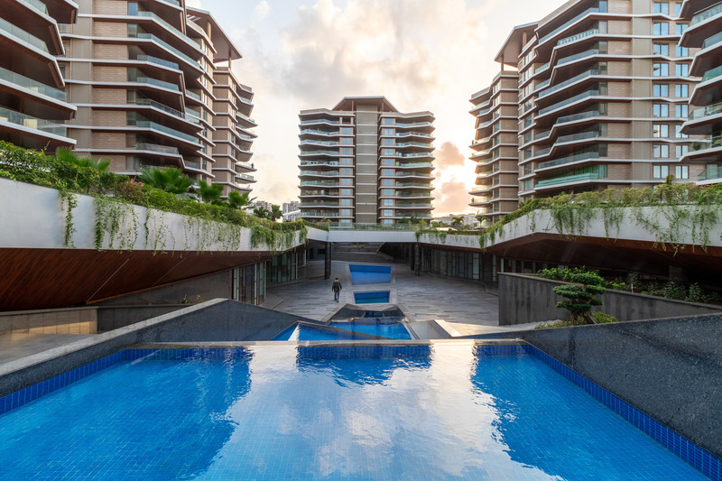 Dossier de presse | 1432-09 - Communiqué de presse | EXCELLENSEAA 126 by Happy Homes - Sanjay Puri Architects - Architecture résidentielle - <p>A view from the focal landscaped space</p> - Crédit photo : Mr.Abhishek Shah