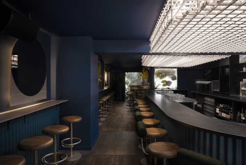 Press kit | 5174-01 - Press release | Minéral: a new multi-experience bar that’s “warmly glacial” - Blanchette Architectes - Commercial Architecture - Photo credit: Atelier Welldone