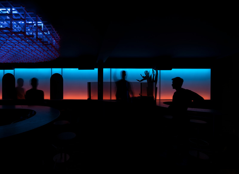 Press kit | 5174-01 - Press release | Minéral: a new multi-experience bar that’s “warmly glacial” - Blanchette Architectes - Commercial Architecture - Photo credit: Atelier Welldone