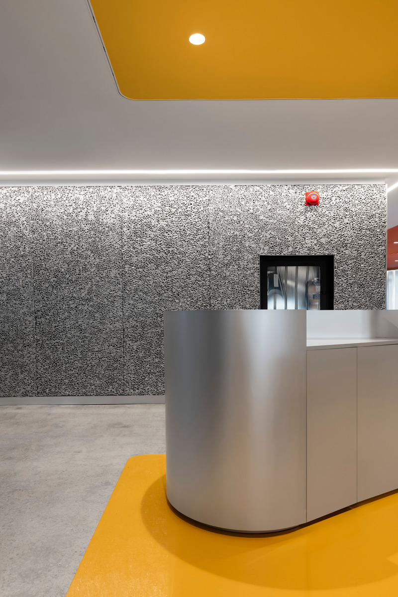 Press kit | 1317-13 - Press release | Flexibility and Balance: Keys to Post-COVID Office Design - ACDF Architecture - Commercial Interior Design - FlightHub offices - Photo credit: Maxime Brouillet