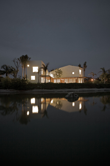 Dossier de presse | 1005-01 - Communiqué de presse | SC PTV | HOUSE - Luis Aldrete | arquitectos - Architecture résidentielle - Crédit photo : Paco Pérez Arriaga