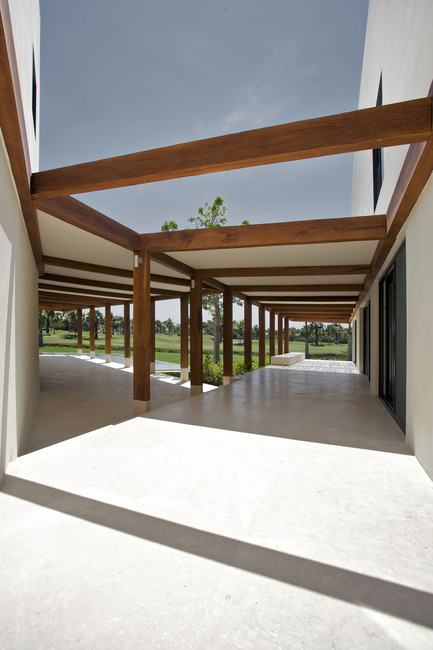 Dossier de presse | 1005-01 - Communiqué de presse | SC PTV | HOUSE - Luis Aldrete | arquitectos - Architecture résidentielle - Crédit photo : Paco Pérez Arriaga