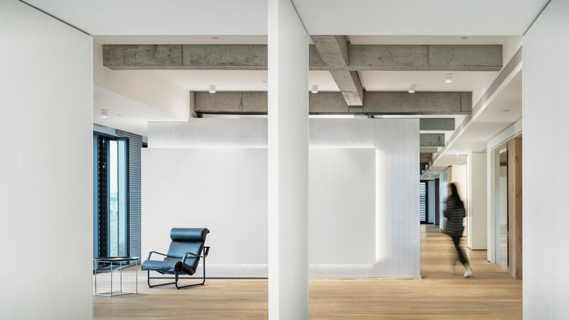 Dossier de presse | 3599-05 - Communiqué de presse | Lingdi Office - WJ DESIGN - Design d’intérieur commercial - The corridor - Crédit photo : XUE Yutao