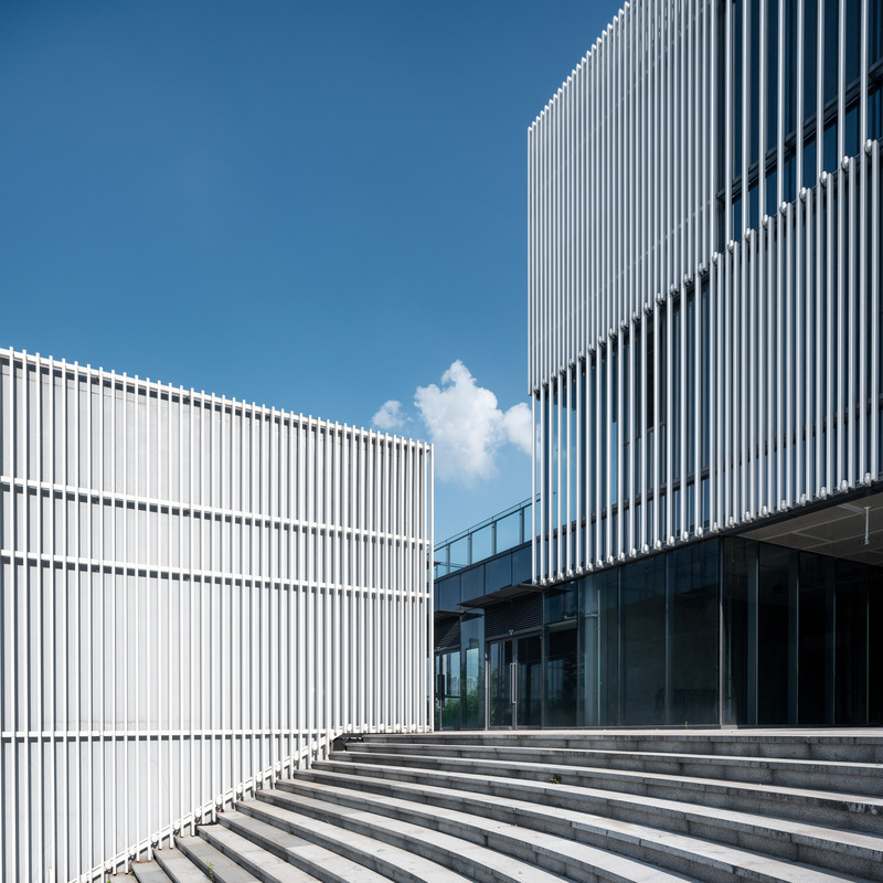 Press kit | 3565-02 - Press release | Cube Gallery - CLOU architects - Commercial Architecture - Photo credit: Wuqingshan
