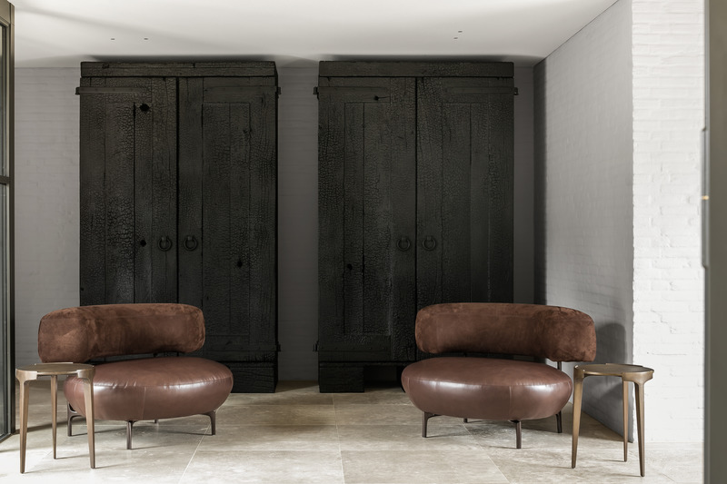 Press kit | 5236-01 - Press release | Office Brabant - Studio Piet Boon - Commercial Architecture - Piet Boon furniture - ELLA + HERO table - Photo credit: Thomas de Bruyne