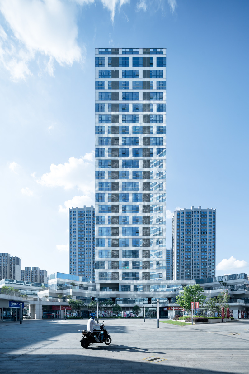 Press kit | 3565-03 - Press release | Vantone Center - CLOU architects - Commercial Architecture - Photo credit: Qingshan Wu