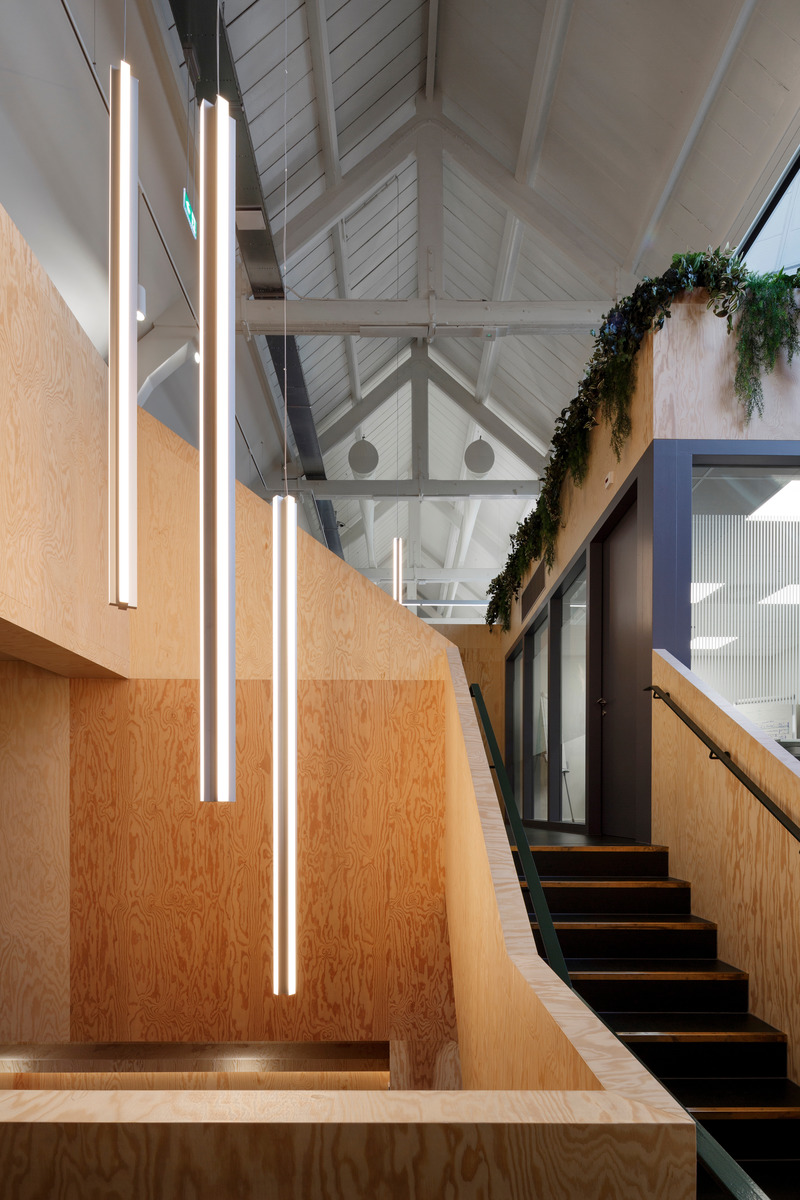Dossier de presse | 5275-01 - Communiqué de presse | International Award for 'the Attic' - JDWA (Johan de Wachter Architecten) - Design d’intérieur commercial - Crédit photo : Sonia Mangiapane
