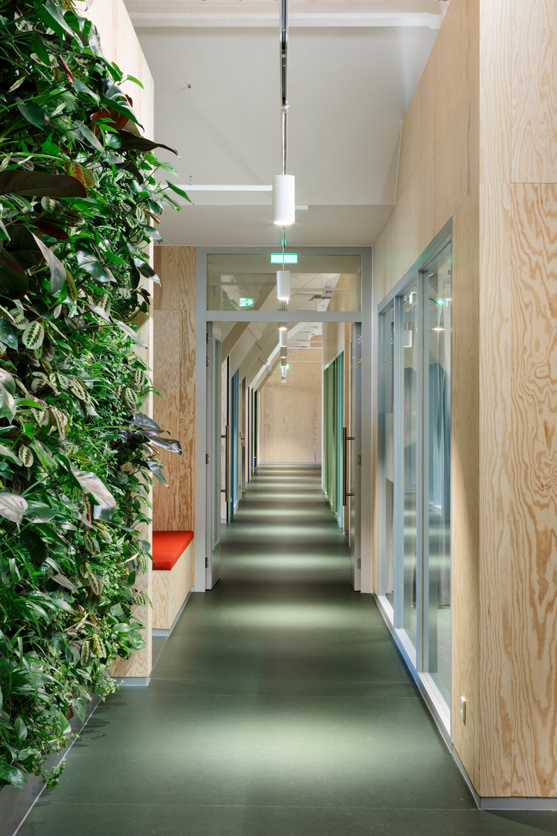Dossier de presse | 5275-01 - Communiqué de presse | International Award for 'the Attic' - JDWA (Johan de Wachter Architecten) - Design d’intérieur commercial - Crédit photo : Sonia Mangiapane