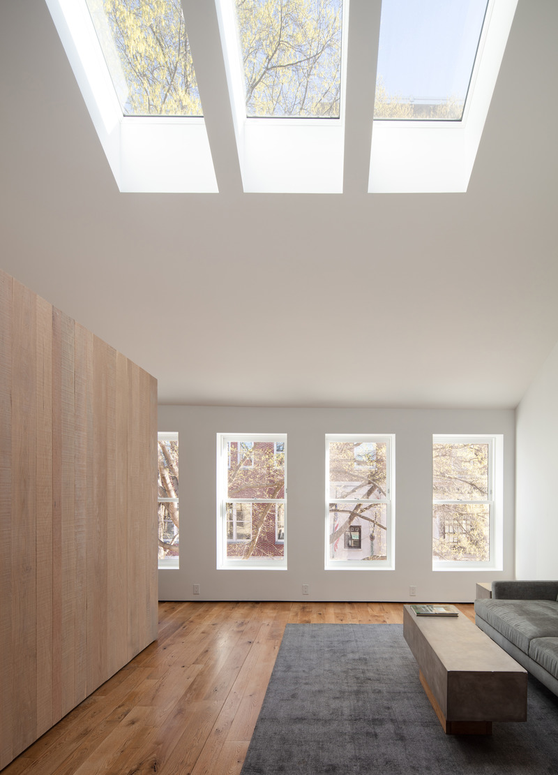 Dossier de presse | 5243-01 - Communiqué de presse | Downtown Loft - Bushman Dreyfus Architects - Design d’intérieur résidentiel - View towards pedestrian mall - Crédit photo : Virginia Hamrick Photography