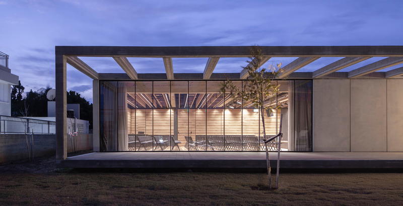 Dossier de presse | 5296-01 - Communiqué de presse | TEO Center for Culture, Art and Content - A. Lerman Architects Ltd. - Architecture institutionnelle - Events Hall - view from garden - Crédit photo : Nimrod Levy