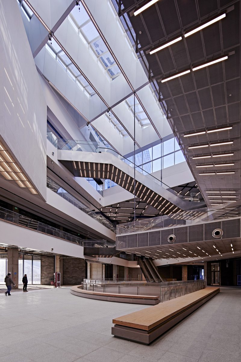 Press kit | 3565-01 - Press release | Shoukai Vanke Centre Beijing - CLOU architects - Commercial Architecture - Photo credit: Shuhe